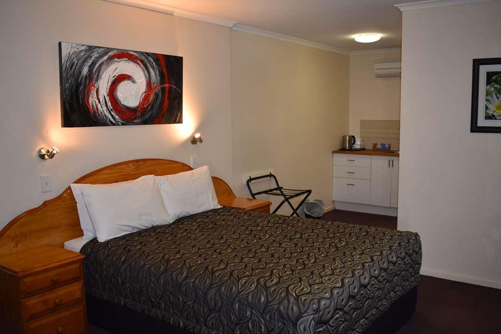 Best Western Caboolture Gateway Motel Room photo