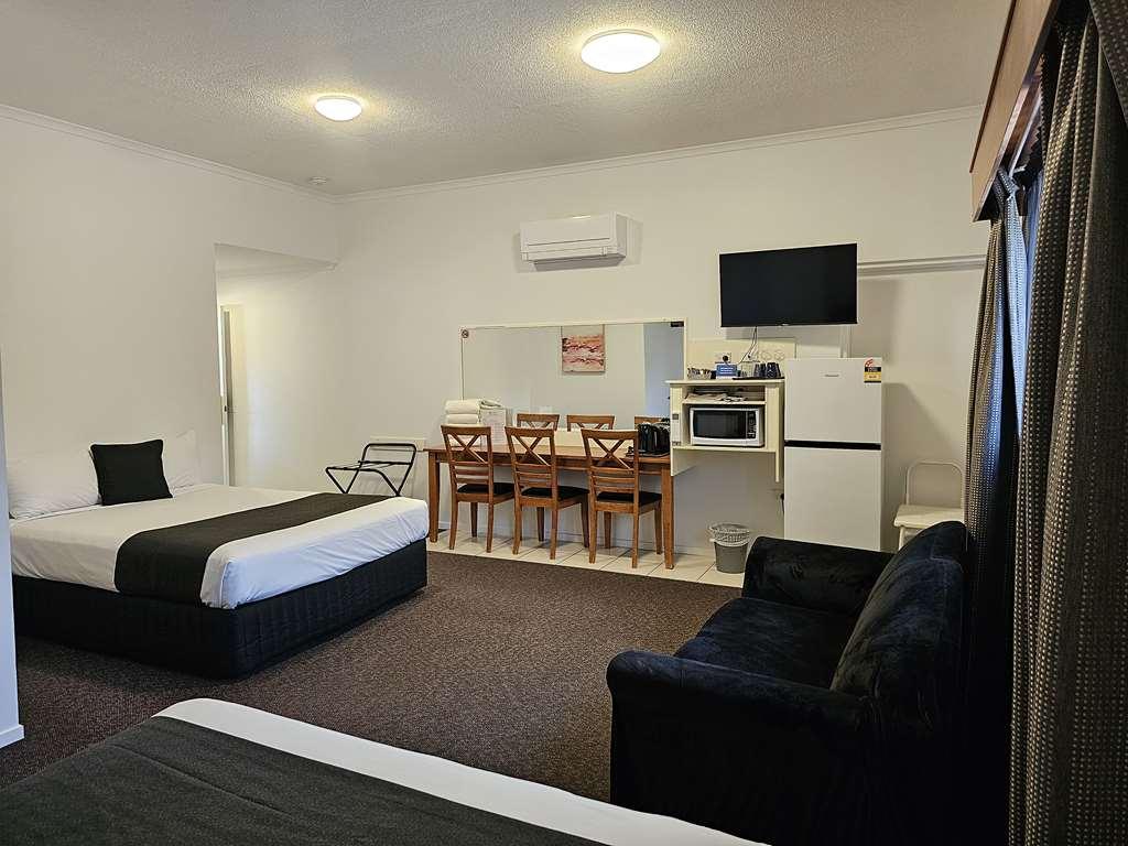 Best Western Caboolture Gateway Motel Room photo