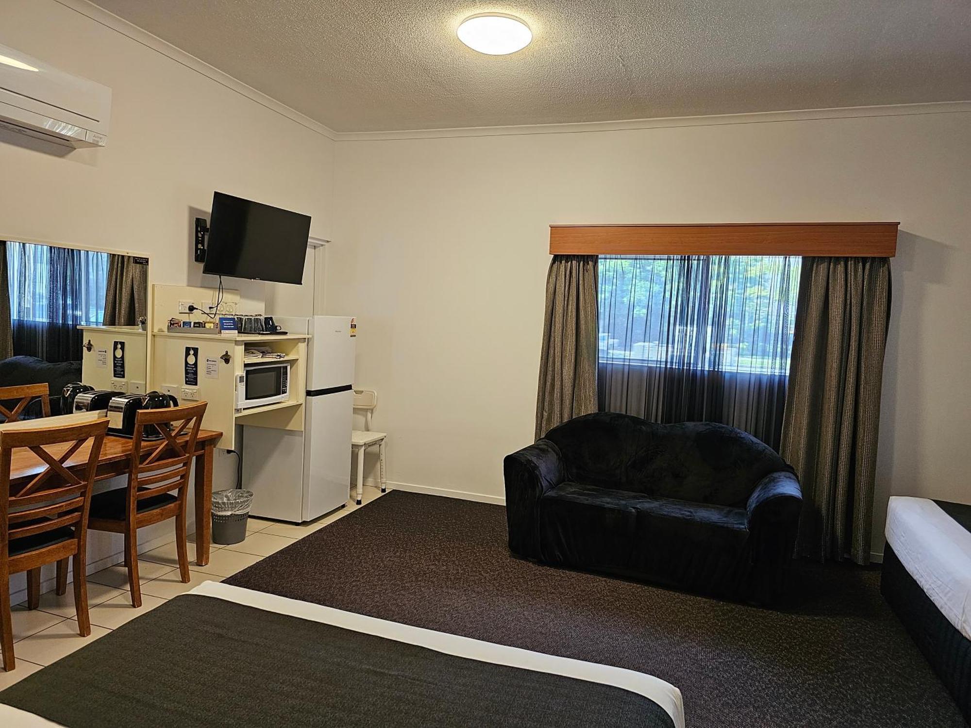 Best Western Caboolture Gateway Motel Exterior photo